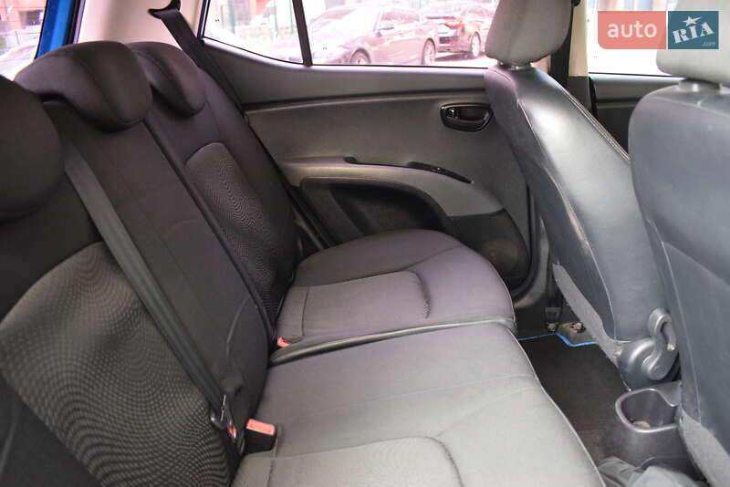 Хетчбек Hyundai i10 2012 в Києві