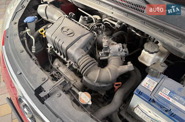 Хэтчбек Hyundai i10 2008 в 