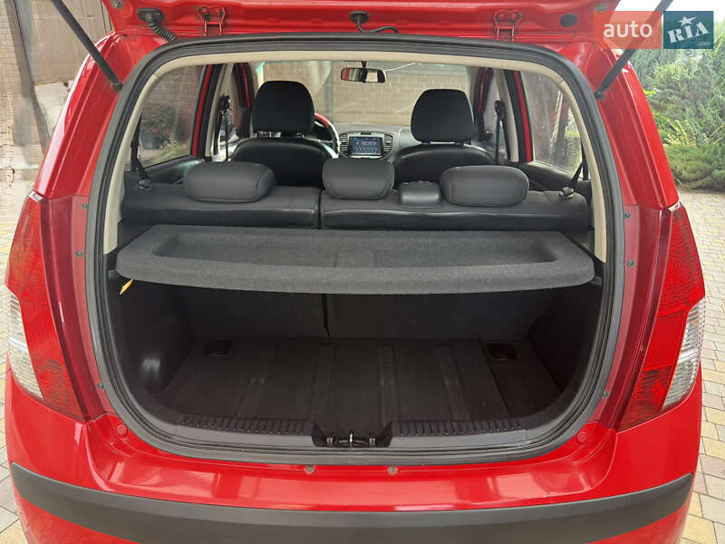 Хэтчбек Hyundai i10 2008 в Днепре