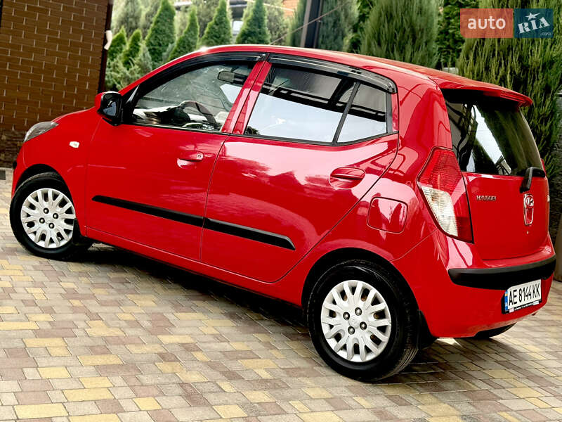 Хэтчбек Hyundai i10 2008 в Днепре