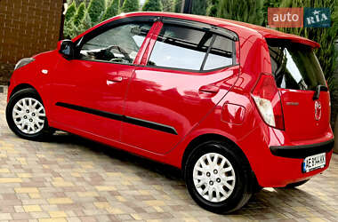 Хэтчбек Hyundai i10 2008 в 