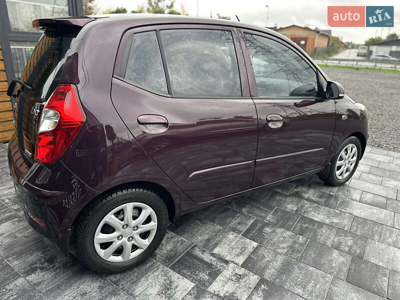 Хэтчбек Hyundai i10 2012 в Виннице
