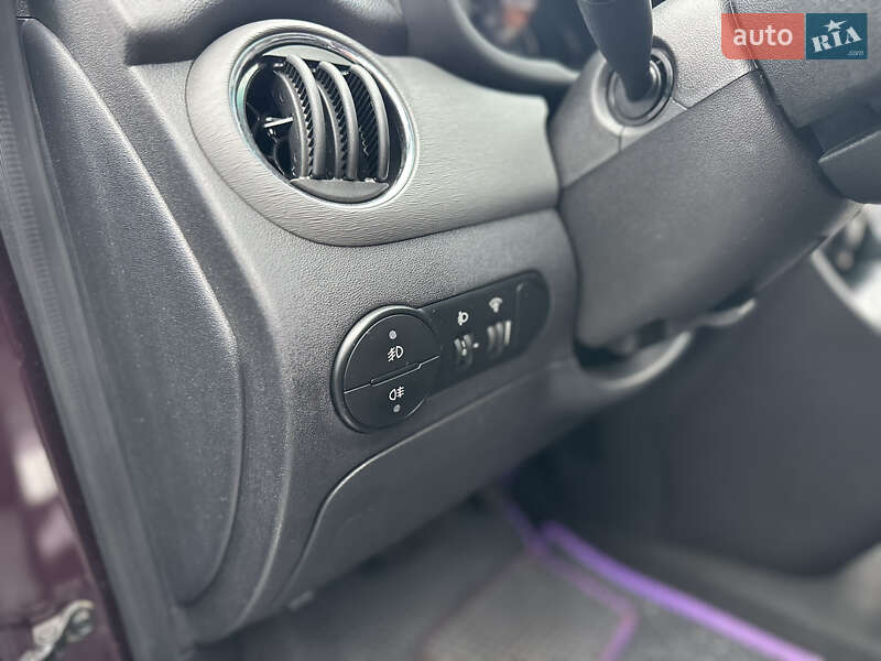 Хэтчбек Hyundai i10 2012 в Виннице