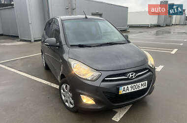 Хэтчбек Hyundai i10 2012 в 