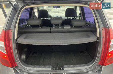 Хэтчбек Hyundai i10 2012 в 