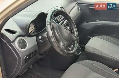 Хэтчбек Hyundai i10 2008 в Николаеве