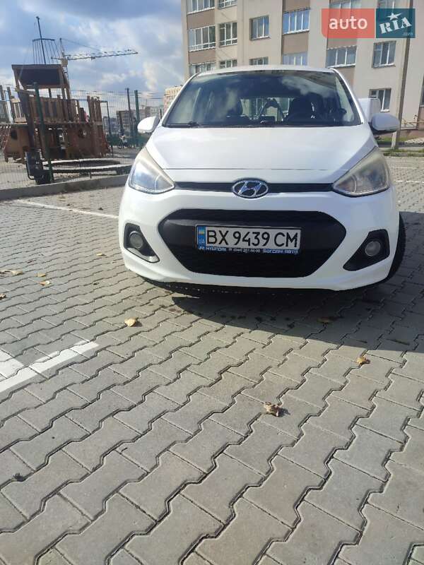 Хэтчбек Hyundai i10 2014 в Хмельницком