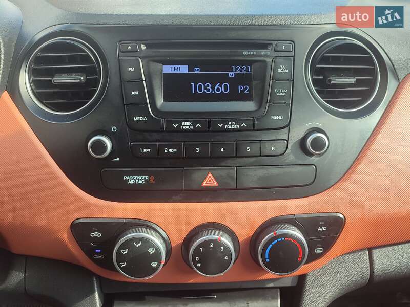 Хэтчбек Hyundai i10 2014 в Хмельницком
