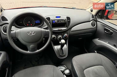 Хетчбек Hyundai i10 2013 в 