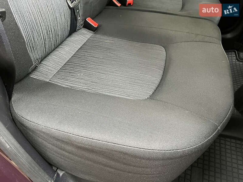 Хэтчбек Hyundai i10 2012 в Одессе фото 50 Хэтчбек Hyundai i10 2012 в Одессе