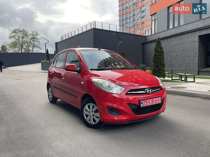 Хетчбек Hyundai i10 2011 в Києві