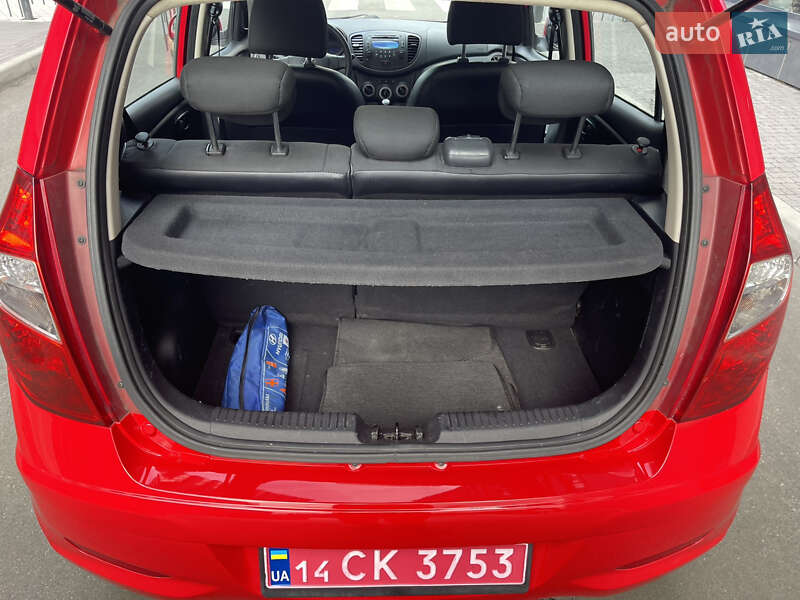 Хетчбек Hyundai i10 2011 в Києві
