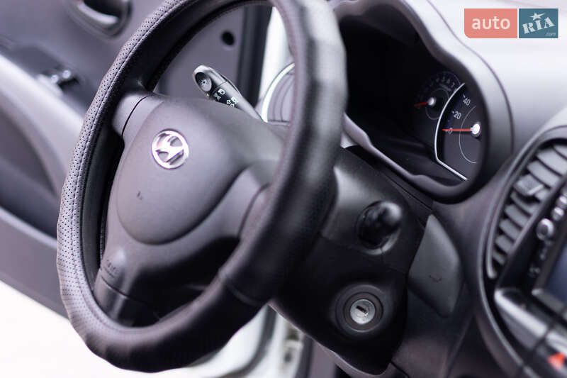 Хетчбек Hyundai i10 2013 в Кременчуці фото 13 Хетчбек Hyundai i10 2013 в Кременчуці