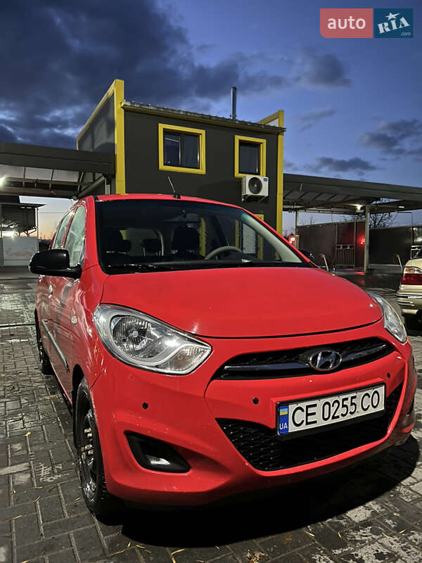 Хетчбек Hyundai i10 2012 в Чернівцях фото 3 Хетчбек Hyundai i10 2012 в Чернівцях