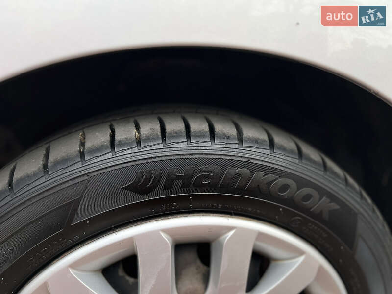 Хетчбек Hyundai i10 2008 в Рівному фото 36 Хетчбек Hyundai i10 2008 в Рівному