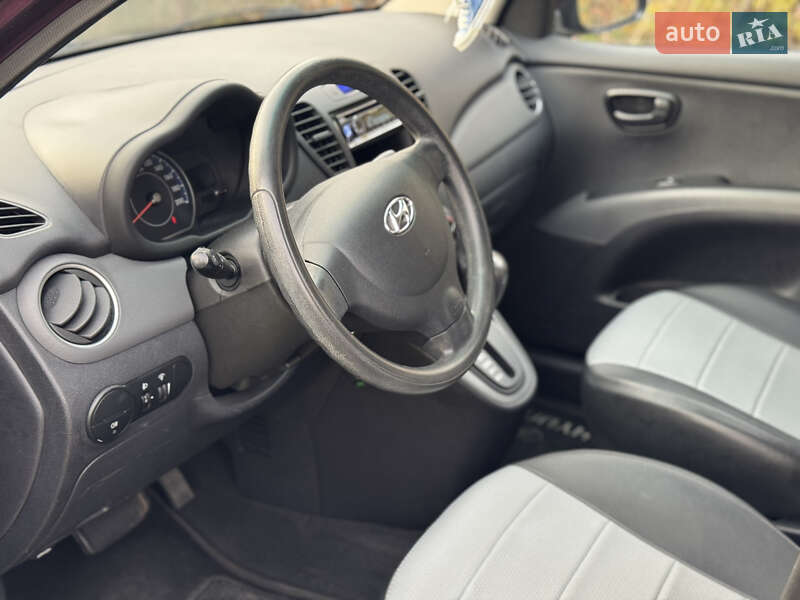 Хетчбек Hyundai i10 2013 в Києві