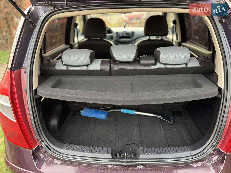 Хетчбек Hyundai i10 2013 в Києві