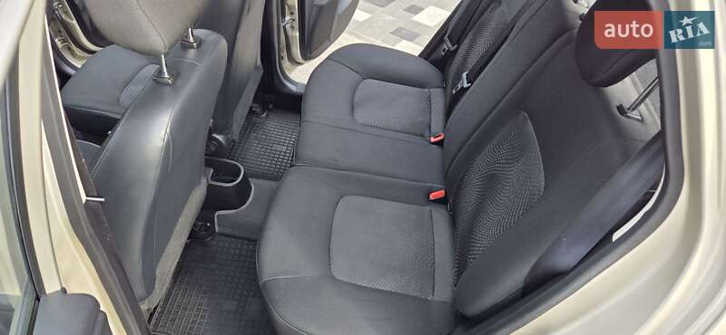 Хэтчбек Hyundai i10 2013 в Кривом Роге фото 22 Хэтчбек Hyundai i10 2013 в Кривом Роге
