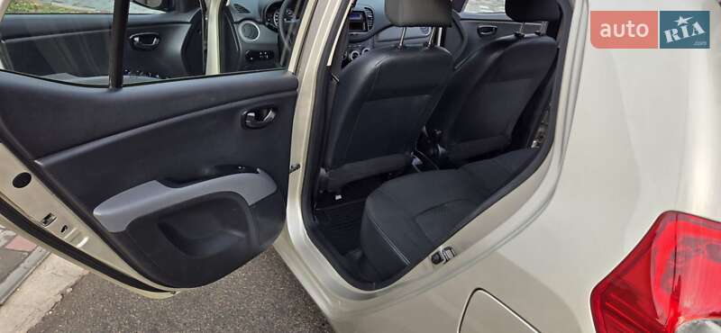 Хэтчбек Hyundai i10 2013 в Кривом Роге фото 25 Хэтчбек Hyundai i10 2013 в Кривом Роге