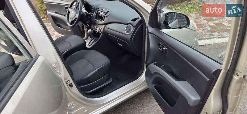 Хэтчбек Hyundai i10 2013 в Кривом Роге фото 37 Хэтчбек Hyundai i10 2013 в Кривом Роге