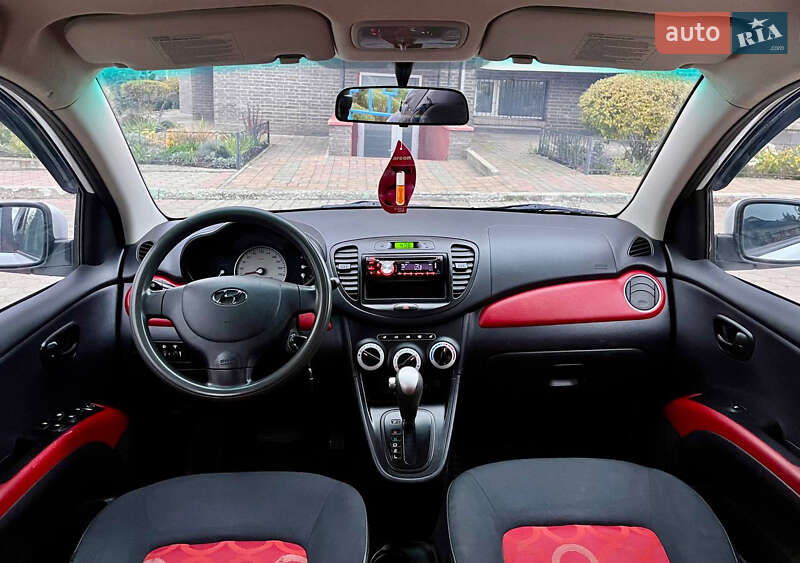 Хетчбек Hyundai i10 2008 в Охтирці