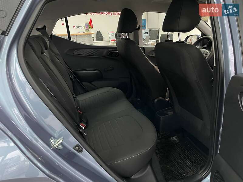 Хетчбек Hyundai i10 2025 в Києві фото 31 Хетчбек Hyundai i10 2025 в Києві