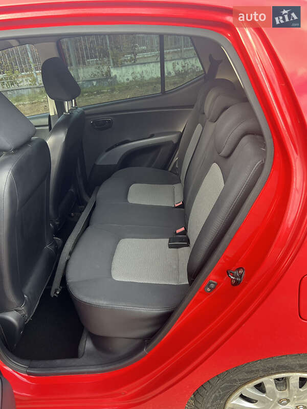 Хетчбек Hyundai i10 2008 в Кропивницькому фото 11 Хетчбек Hyundai i10 2008 в Кропивницькому