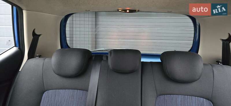 Хетчбек Hyundai i10 2011 в Києві