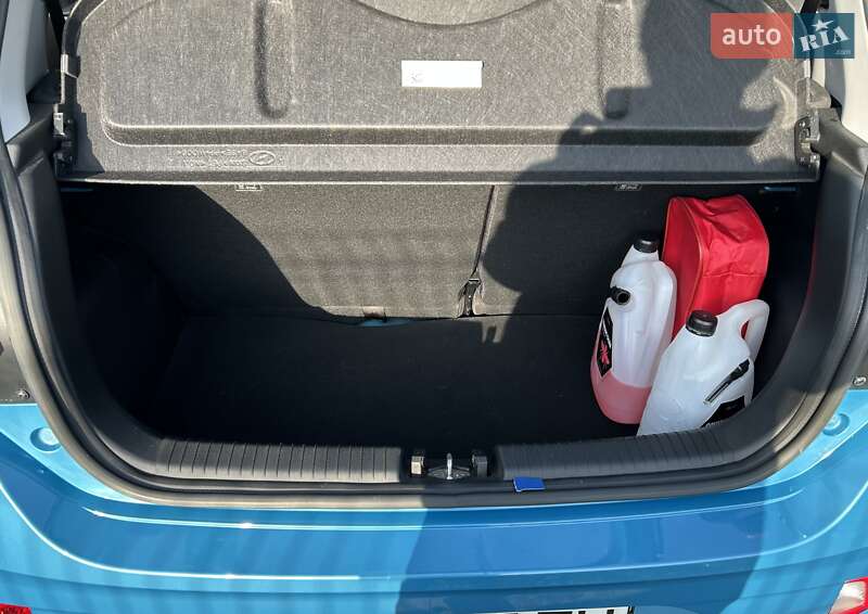 Хэтчбек Hyundai i10 2021 в Киеве