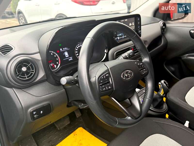 Хетчбек Hyundai i10 2022 в Києві