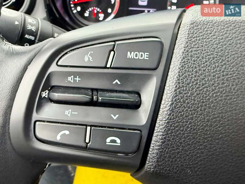 Хетчбек Hyundai i10 2022 в Києві