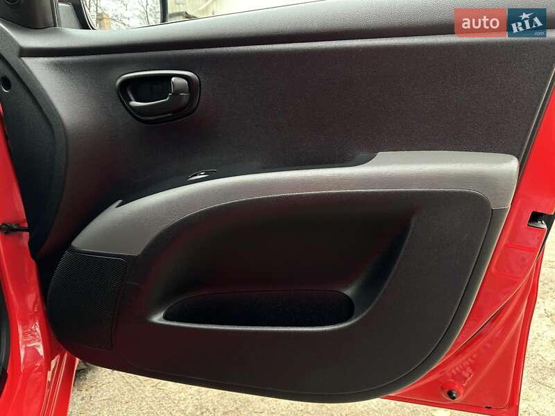 Хетчбек Hyundai i10 2009 в Кропивницькому