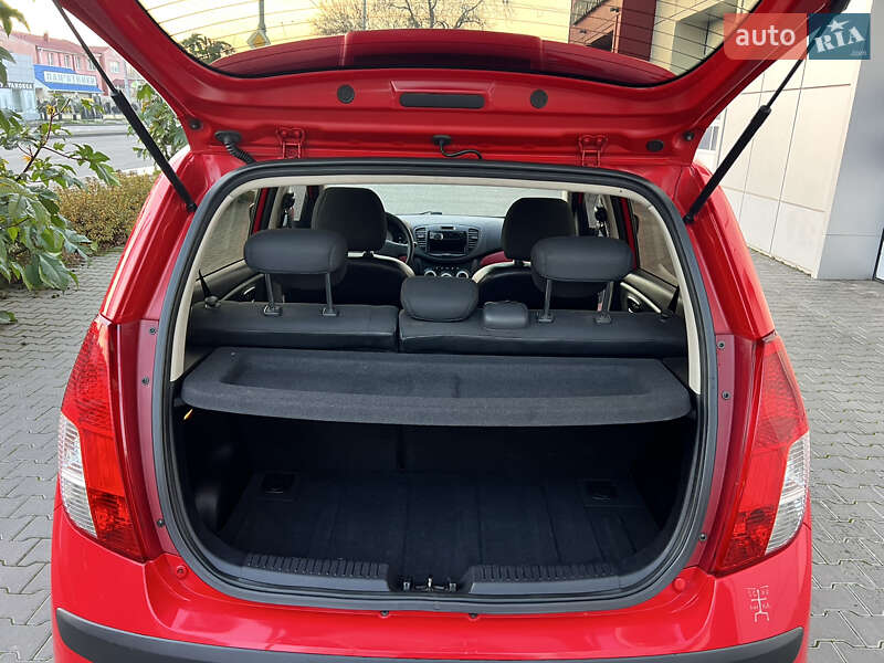 Хэтчбек Hyundai i10 2008 в Одессе