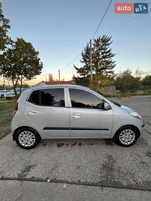 Хетчбек Hyundai i10 2009 в Кривому Розі