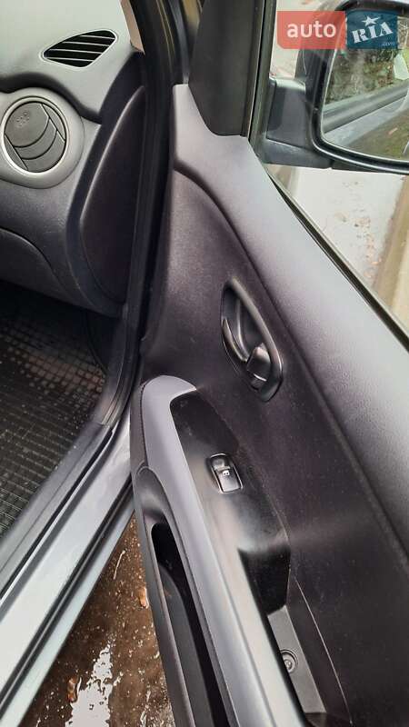 Хетчбек Hyundai i10 2008 в Києві