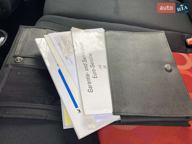 Хэтчбек Hyundai i10 2008 в Одессе