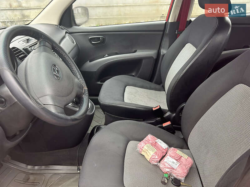 Хэтчбек Hyundai i10 2008 в Киеве