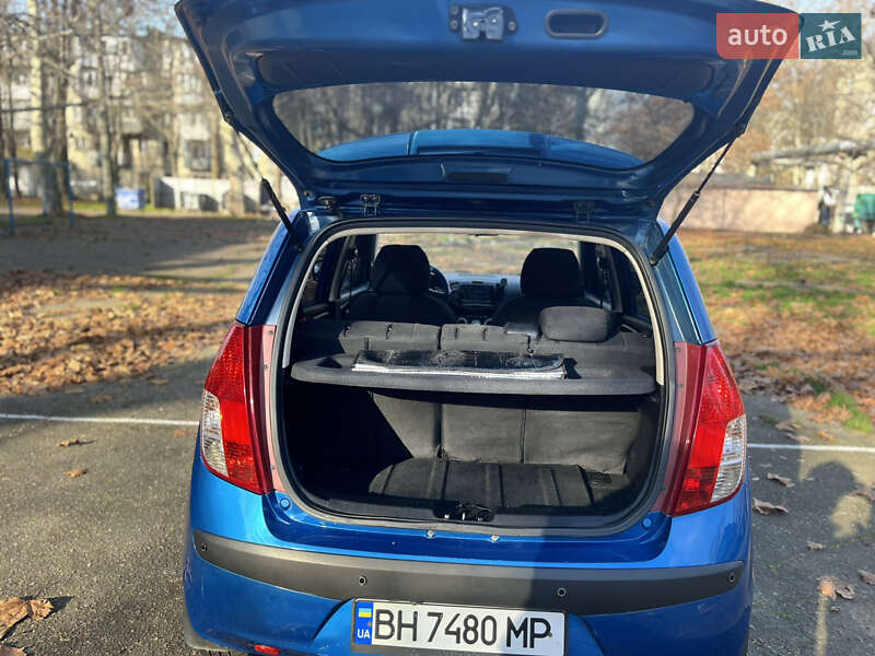 Хэтчбек Hyundai i10 2008 в Одессе