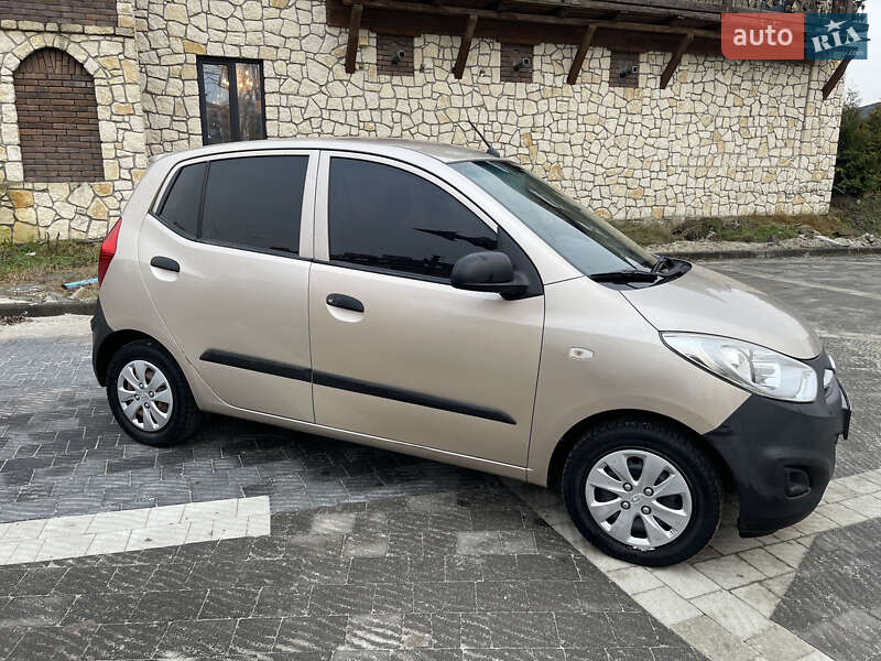 Хетчбек Hyundai i10 2011 в Львові