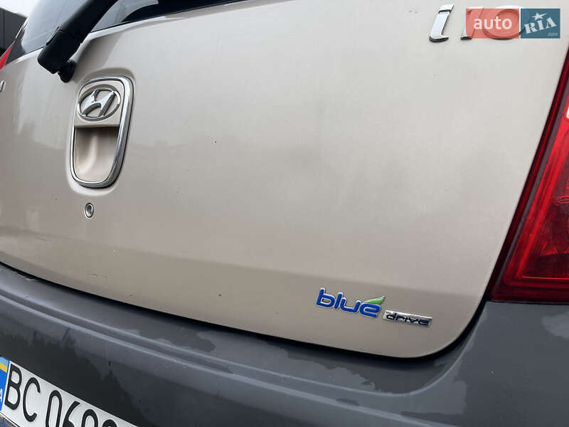 Хетчбек Hyundai i10 2011 в Львові
