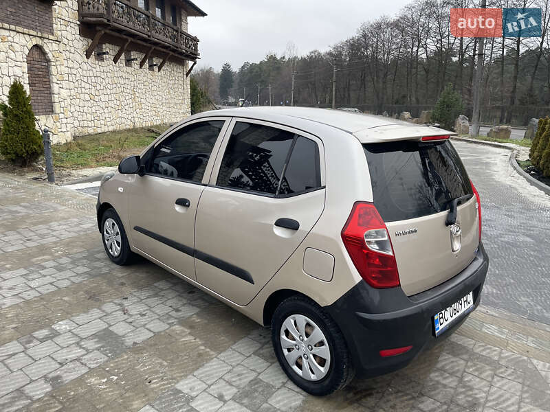 Хетчбек Hyundai i10 2011 в Львові