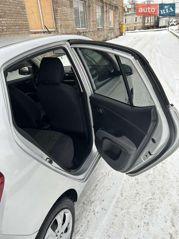 Хетчбек Hyundai i10 2012 в Запоріжжі