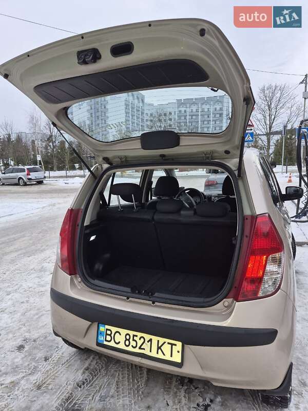 Хэтчбек Hyundai i10 2008 в Львове