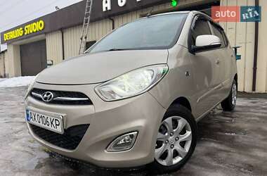 Хетчбек Hyundai i10 2012 в Харкові