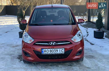 Хэтчбек Hyundai i10 2013 в Ужгороде
