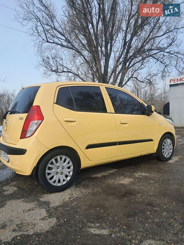 Хэтчбек Hyundai i10 2008 в Днепре
