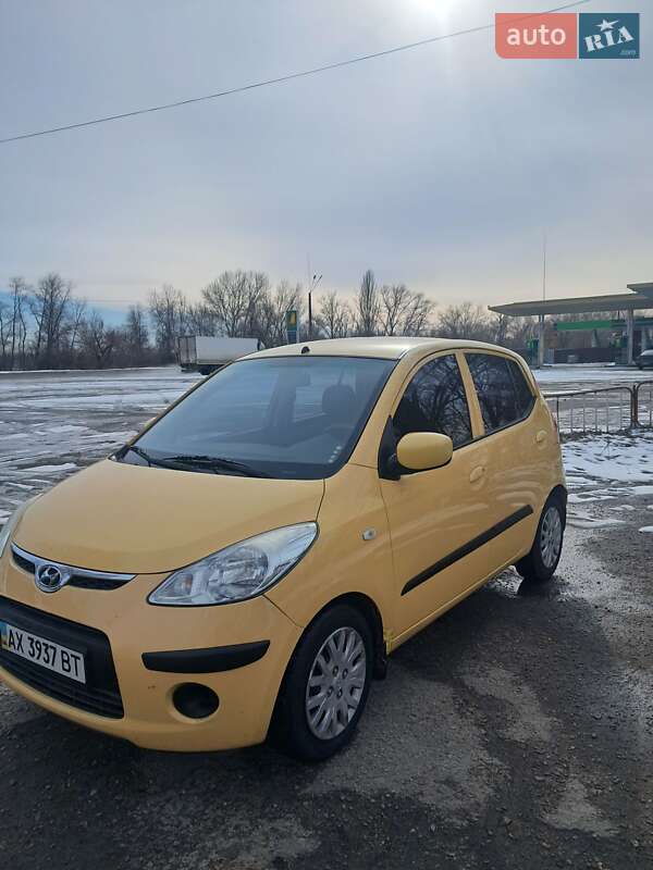 Хэтчбек Hyundai i10 2008 в Днепре