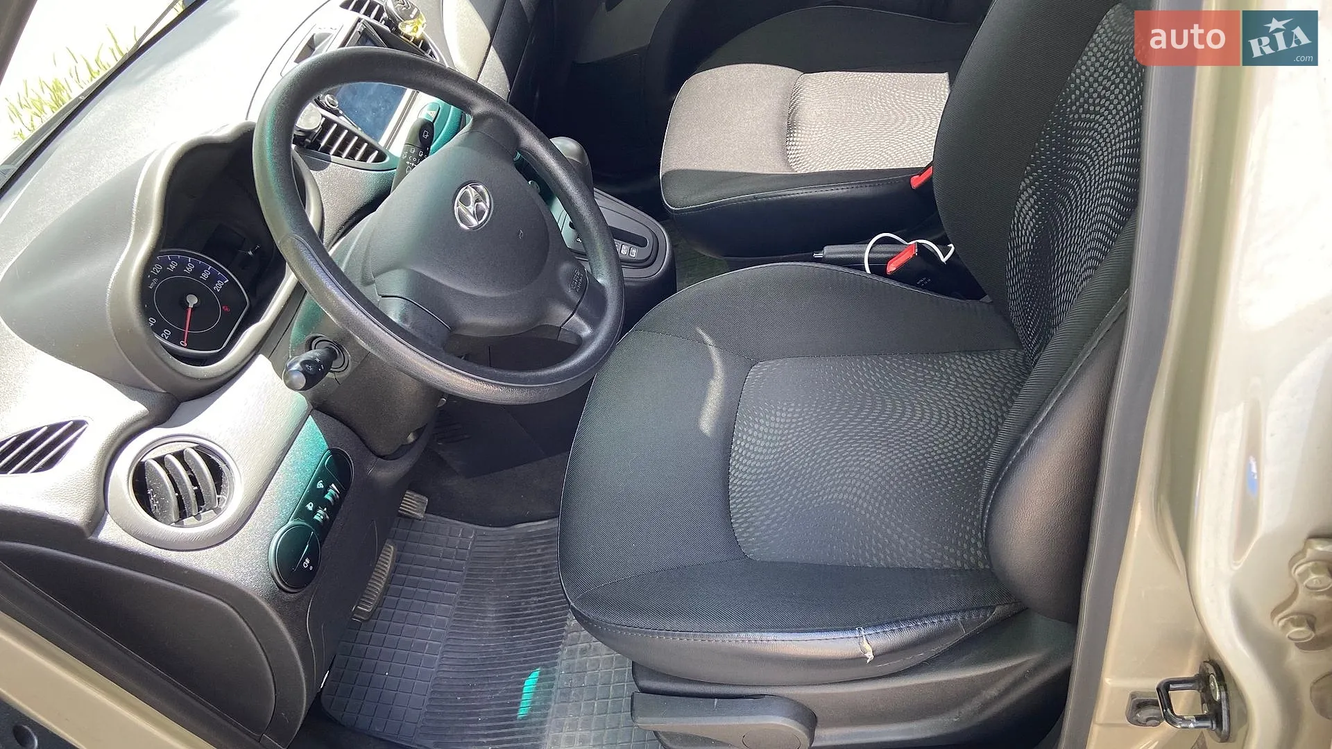 2013 Hyundai i10 - мініатюра 8