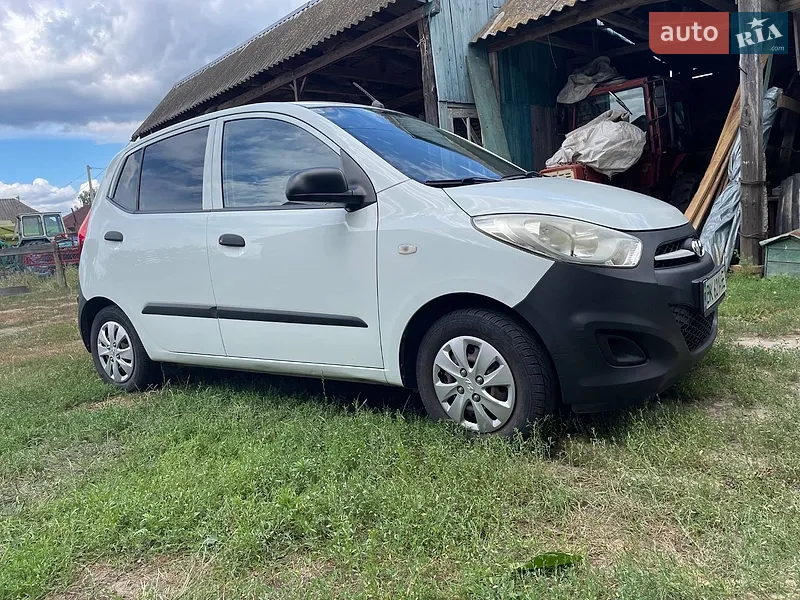 Hyundai i10 2012
