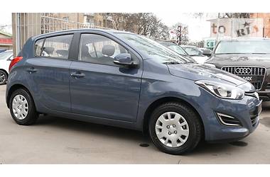 Хэтчбек Hyundai i20 2015 в 
